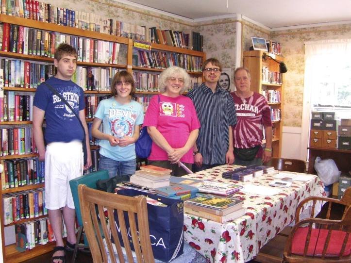 13458623_10207940894173246_7224532360974466200_o_kindlephoto-2786333